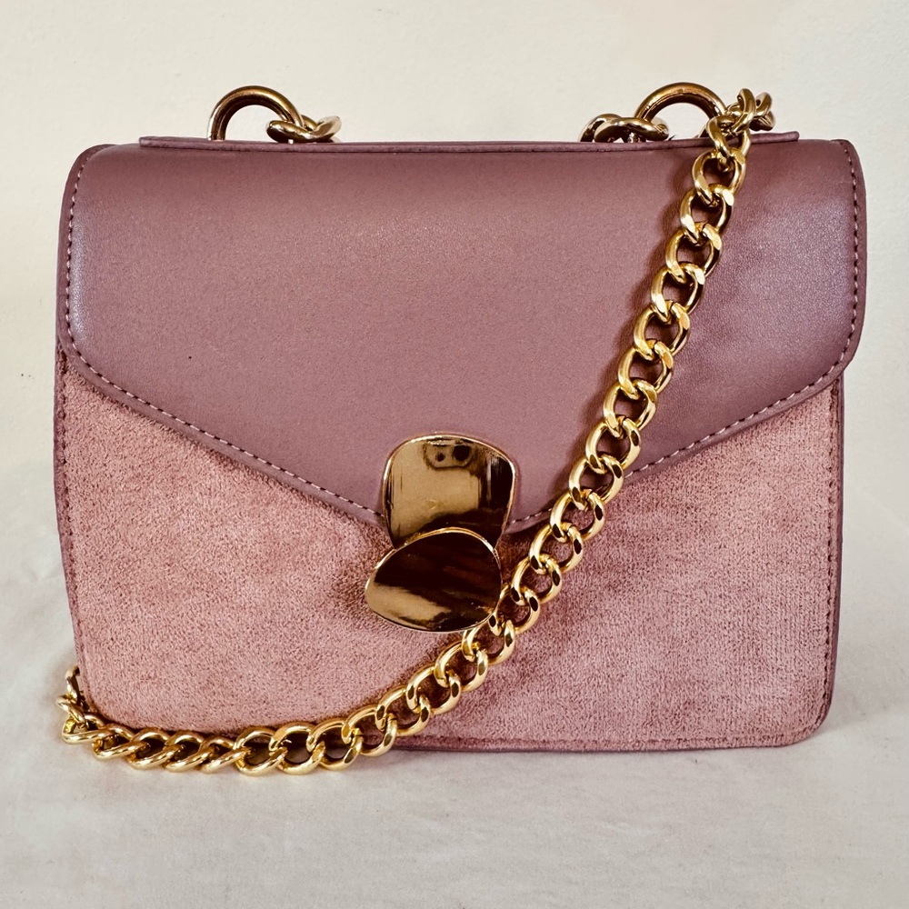 Pink Formal Summer Small Crossbody Bag With Gold Chain Strap, Gold  Closure